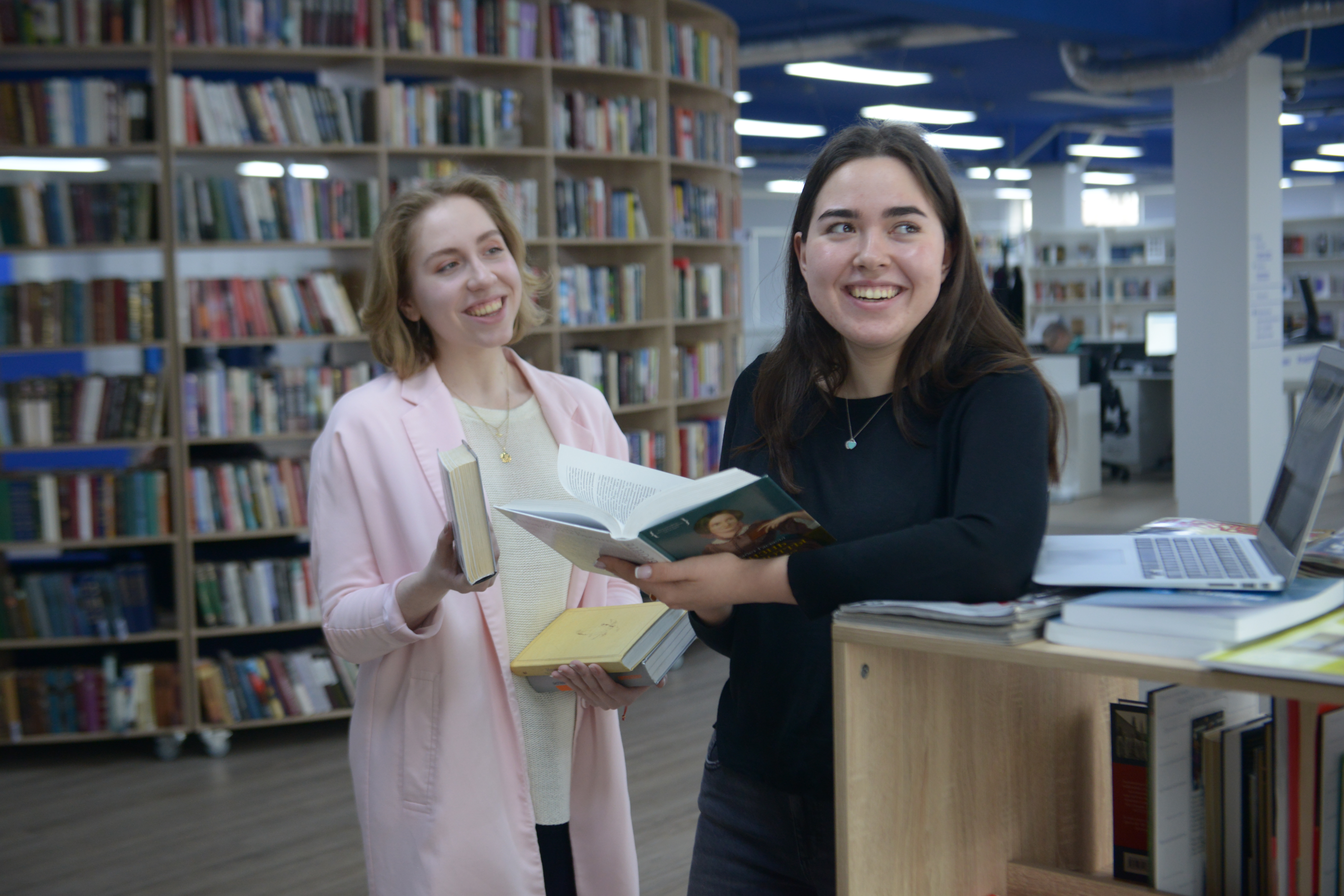Библиотеки передадут москвичам свыше 162 тысяч книг