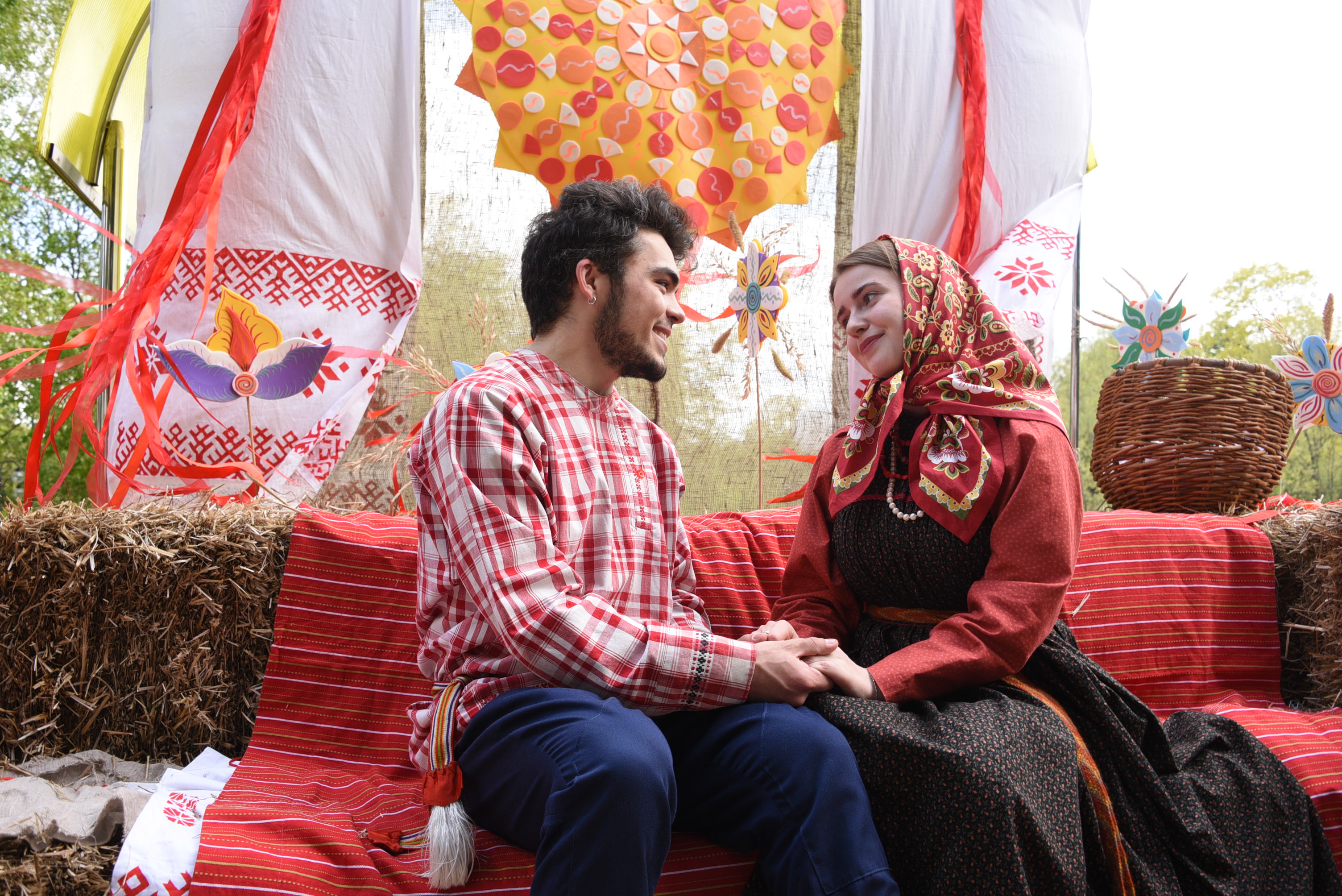 Более 300 московских пар поженятся в день Яблочного спаса
