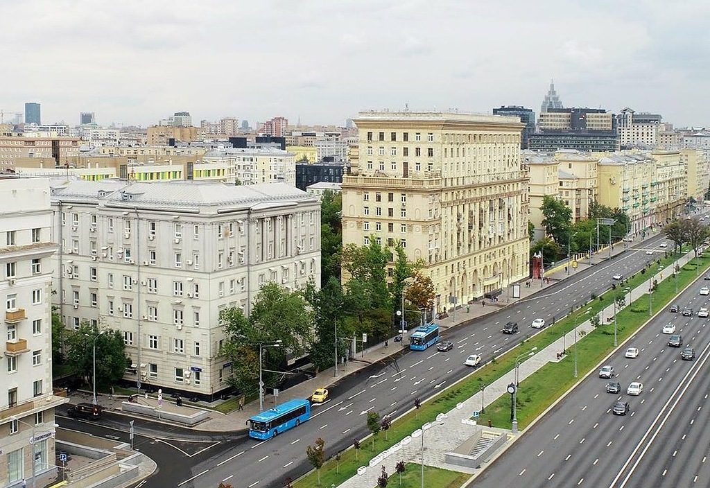 Более 210 имеющих архитектурную ценность зданий сохранят в ходе реновации. Фото: сайт мэра Москвы