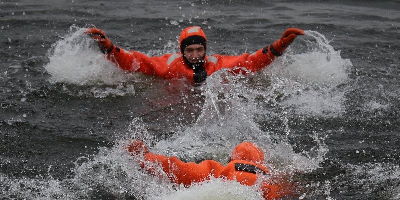 Водные спасатели города Москвы готовятся к зимнему периоду. Фото: пресс-служба ГОЧСиПБ