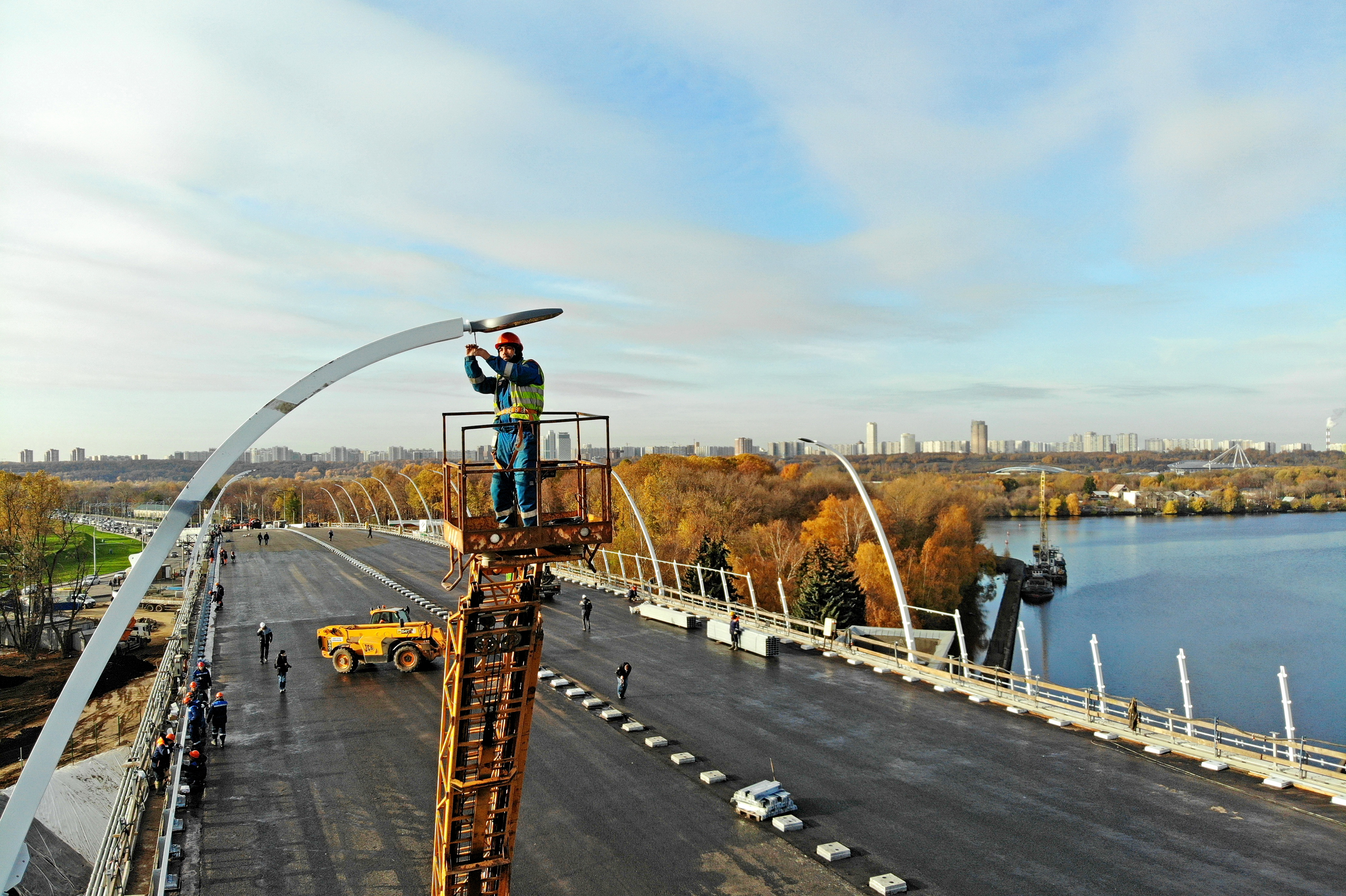 Освещение в Москве переключили на зимний режим