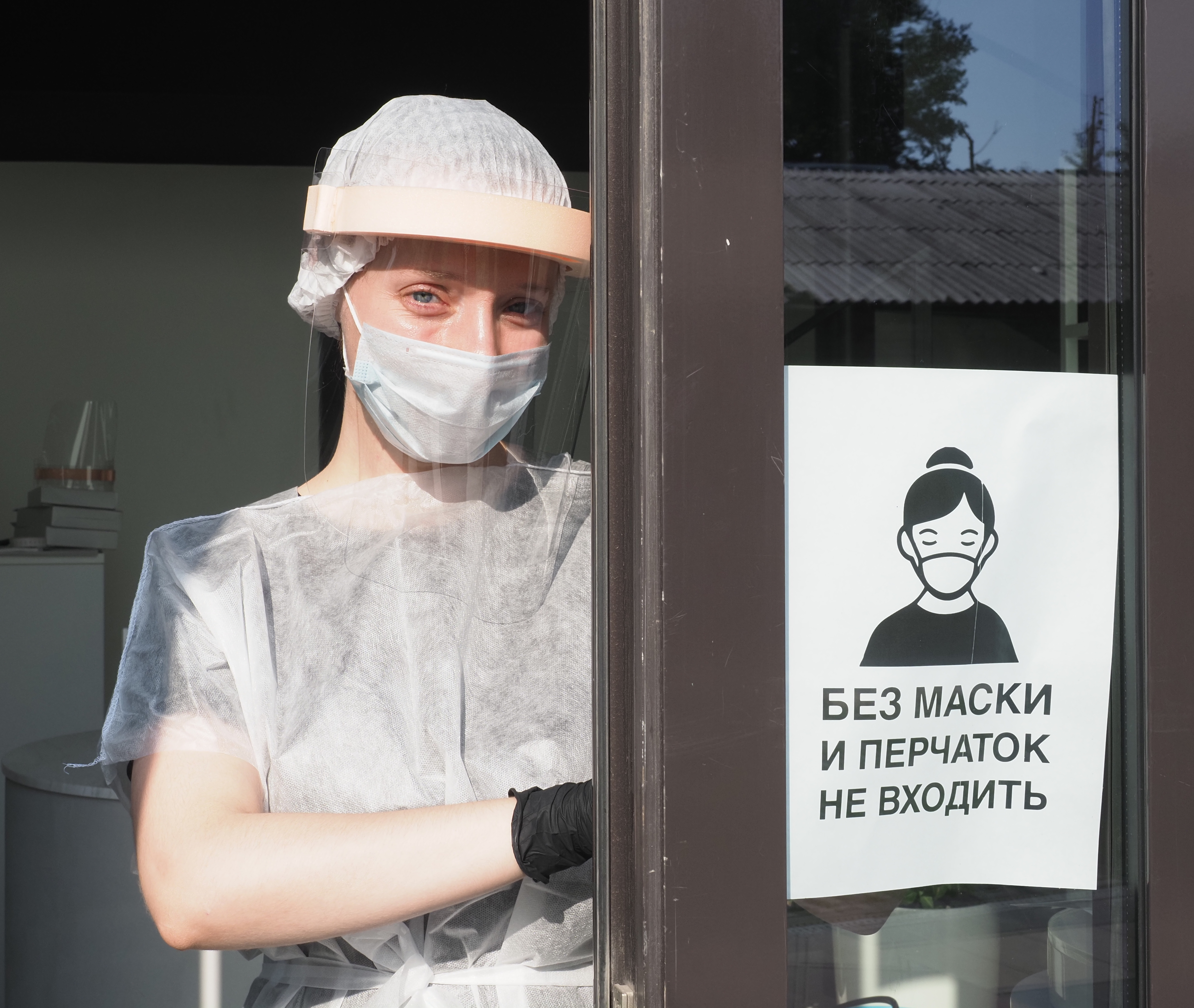 «Студию маникюра Лены Лениной» в ЦАО могут закрыть на 90 дней за нарушение антиковидных мер