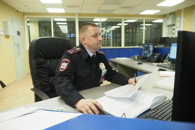 Полицейские ЮАО задержали подозреваемого в совершении грабежа. Фото: архив