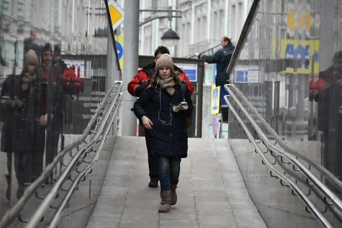 Пешеходный переход через железнодорожные пути построили в Донском районе. Фото: Владимир Новиков, «Вечерняя Москва»