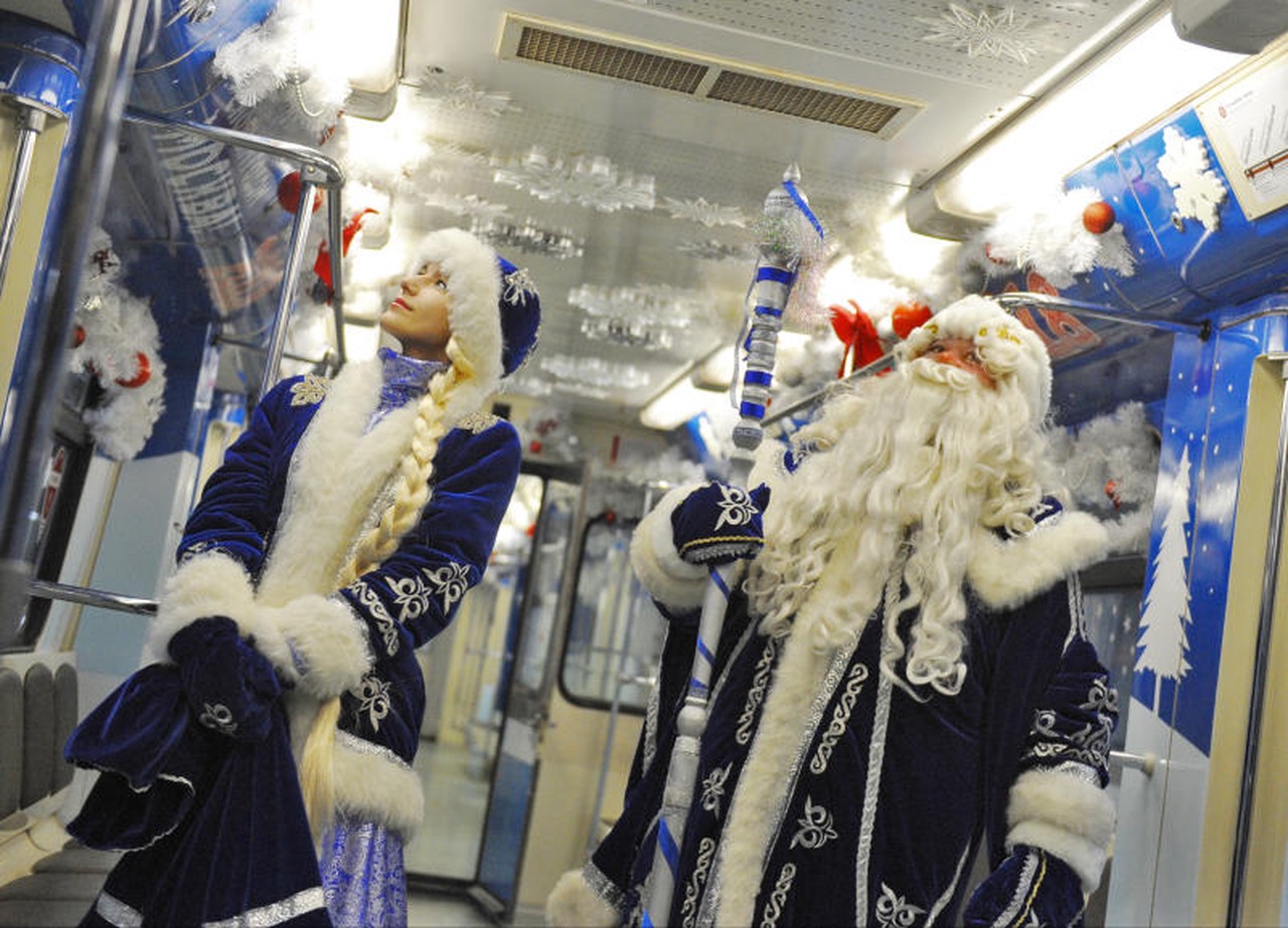 Жители Москвы смогут увидеть новогоднее обращение президента в метро