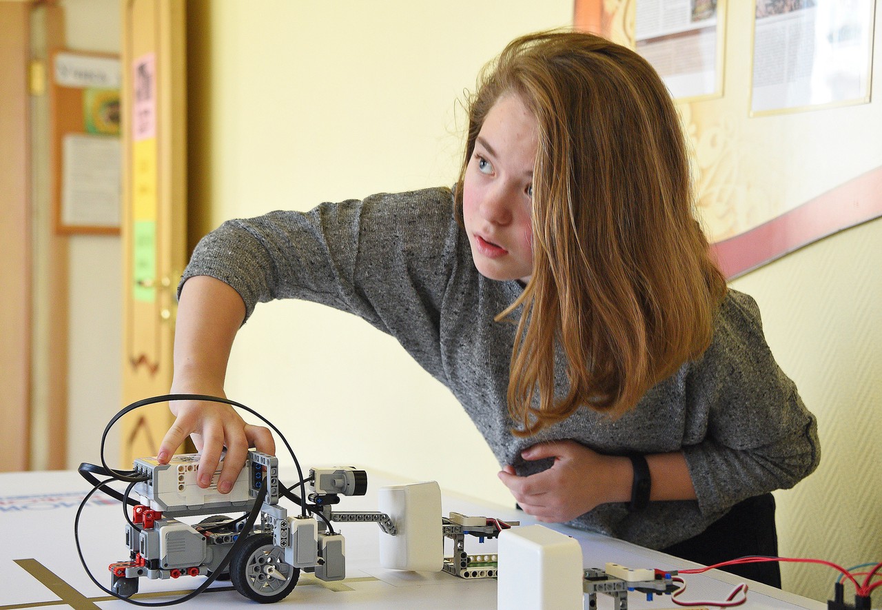 Юные робототехники Москвы почувствуют в международном конкурсе