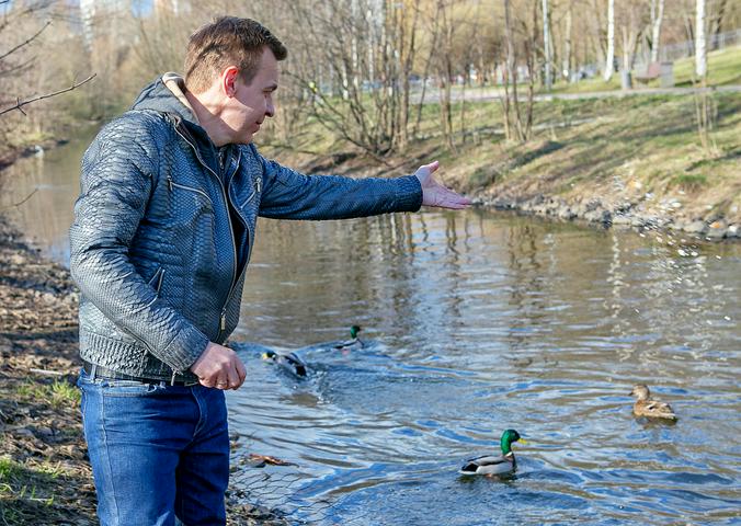 На фото член комиссии Московской городской Думы по экологической политике Игорь Бускин