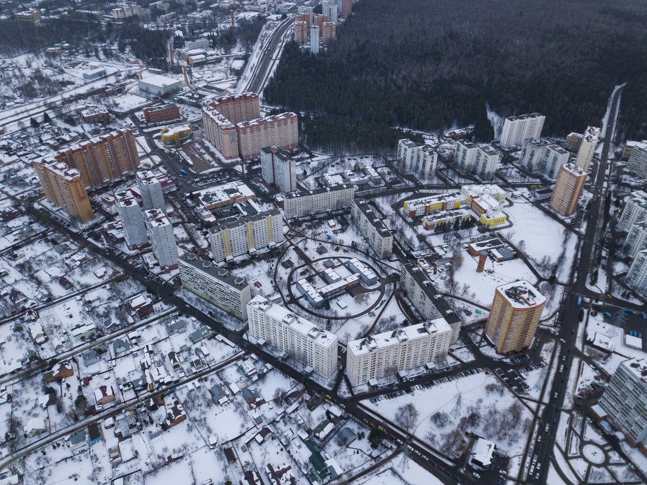 Из обращений по землям в городской собственности 171 на данный момент устранено. Фото: Александр Кожохин