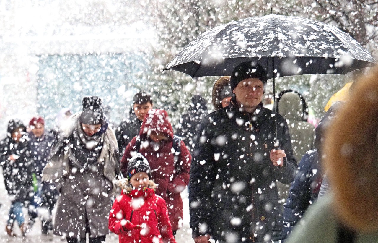Синоптики пообещали москвичам продолжительный снегопад