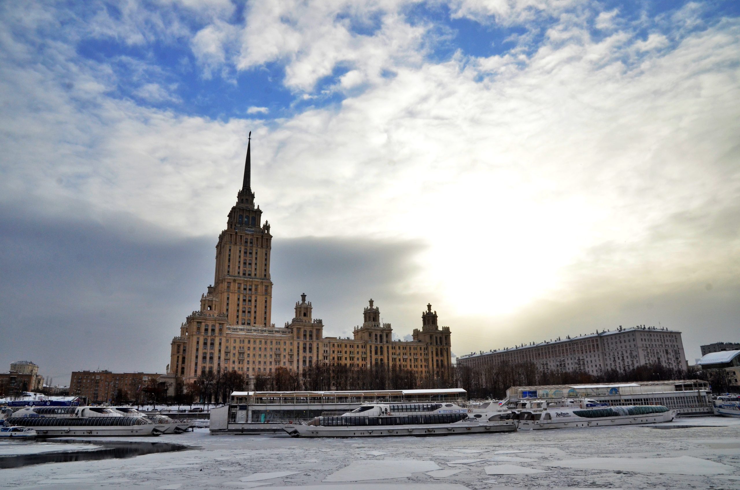 Москва проведет дезинфекцию гостиниц-участниц программы борьбы с COVID-19