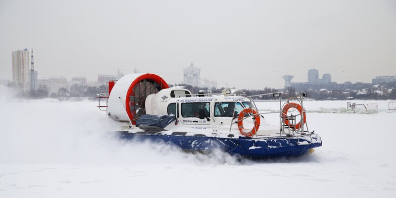 Московские спасатели обеспечивают безопасность на водоемах столицы