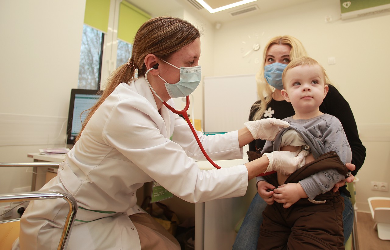 Все детские поликлиники в Москве перейдут на электронные медкарты
