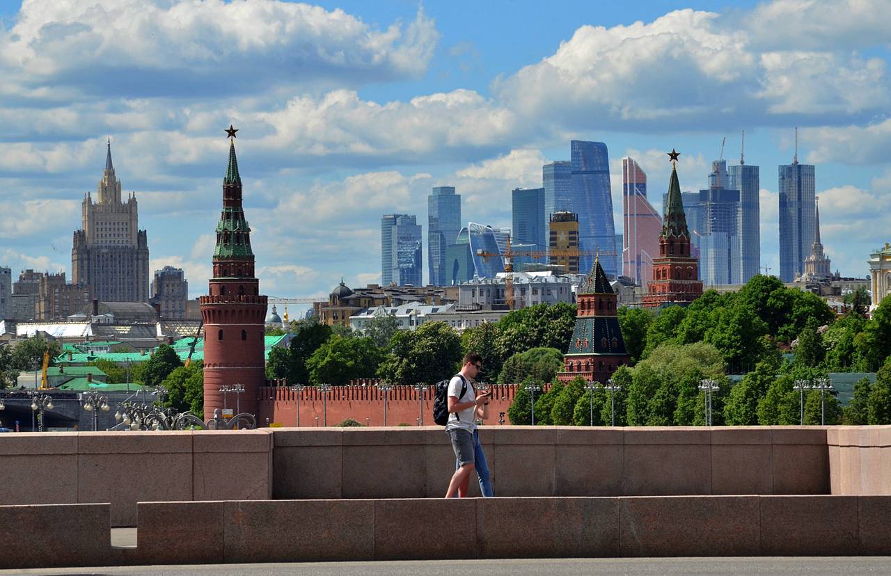 Центральная московская приемная «Единой России» на Покровке, 47 приняла первые обращения москвичей