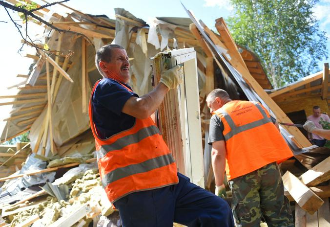 Незаконные строения демонтировали в Москворечье-Сабурове