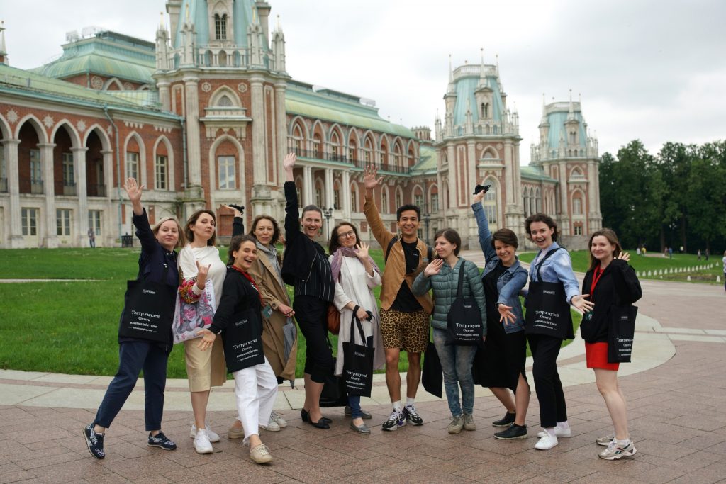 Москвичи станут волонтерами выставки-фестиваля «Театрократия. Екатерина II и опера»