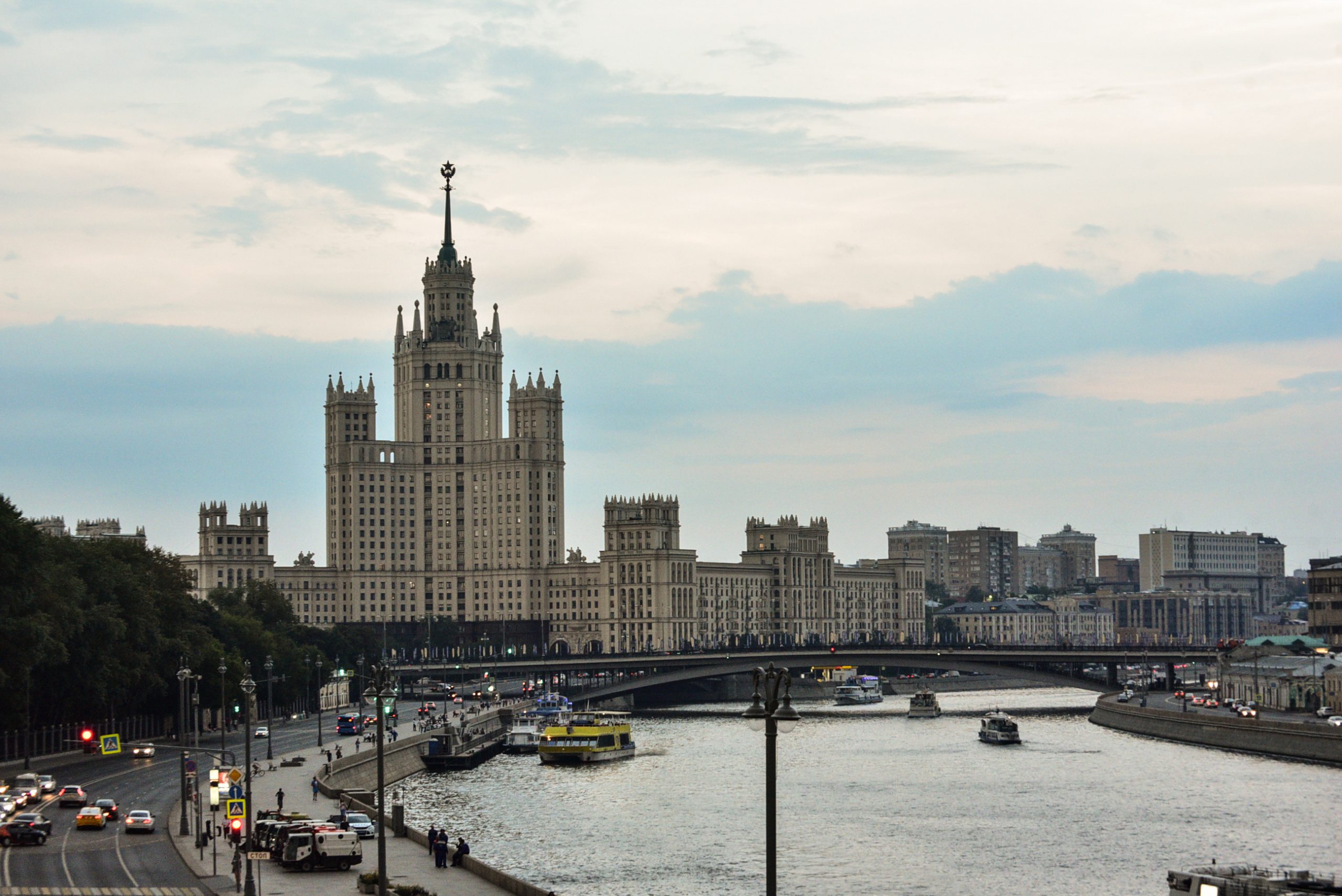 Улучшение эпидситуации в Москве позволило снять ряд санитарных ограничений