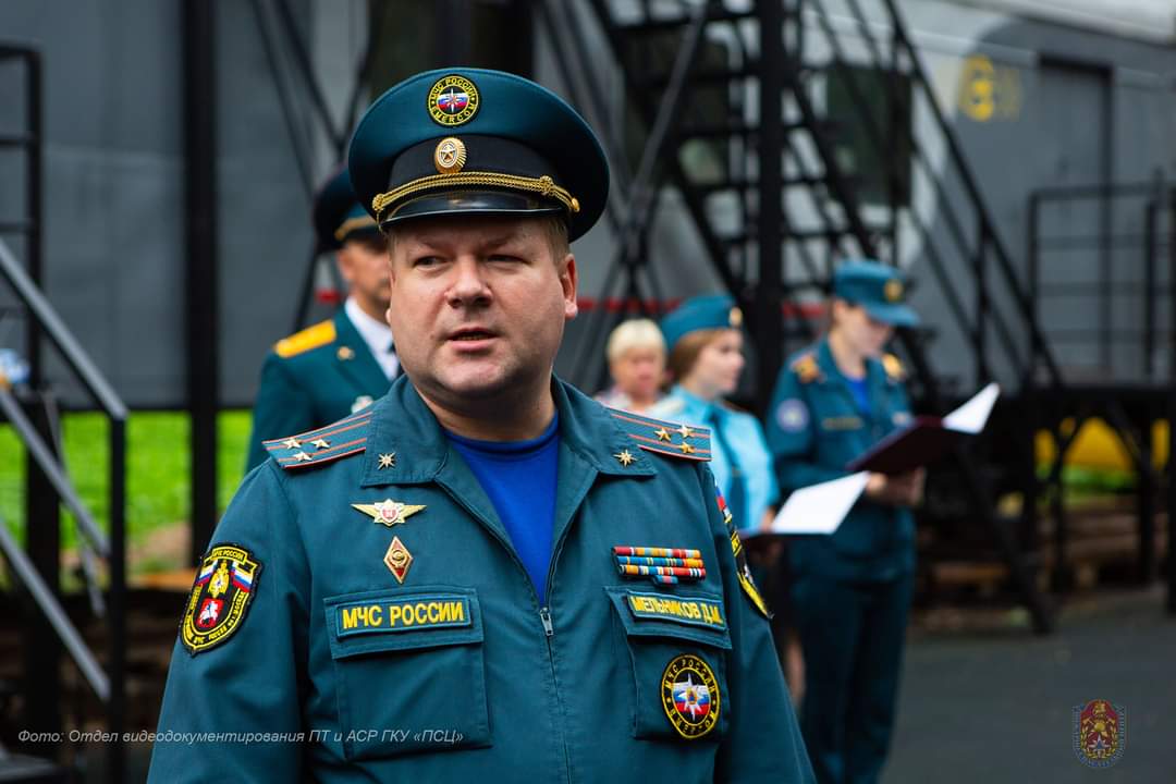 Первого сентября в День знаний в отделениях «Технического пожарно-спасательного колледжа имени Героя Российской Федерации В.М. Максимчука» прошли торжественные линейки для студентов