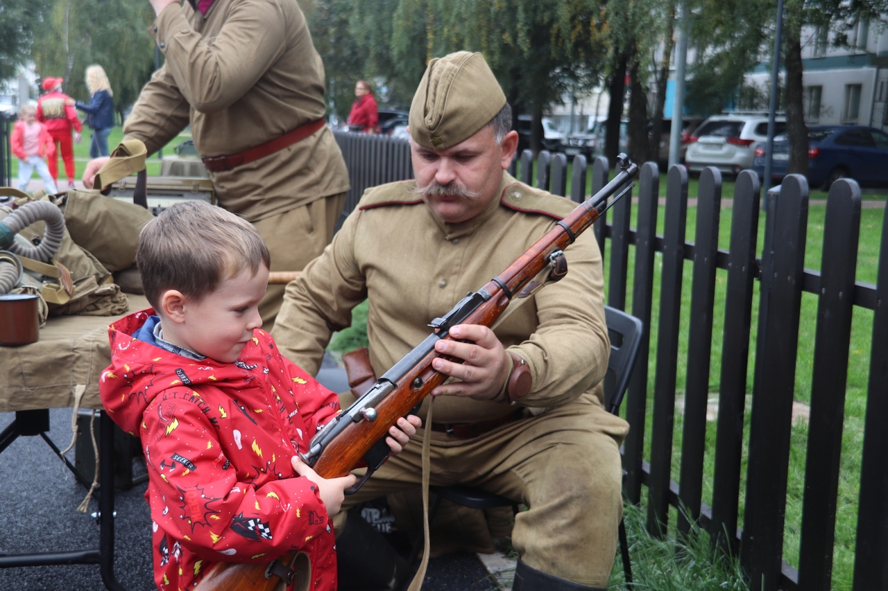 Равнение на героев: военно-историческое мероприятие состоялось в Орехове-Борисове Южном