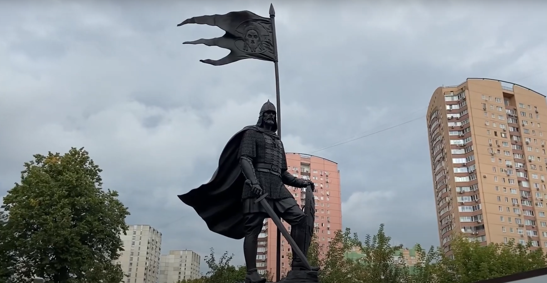 Лавров, Турчак и Попов открыли памятник  Александру Невскому