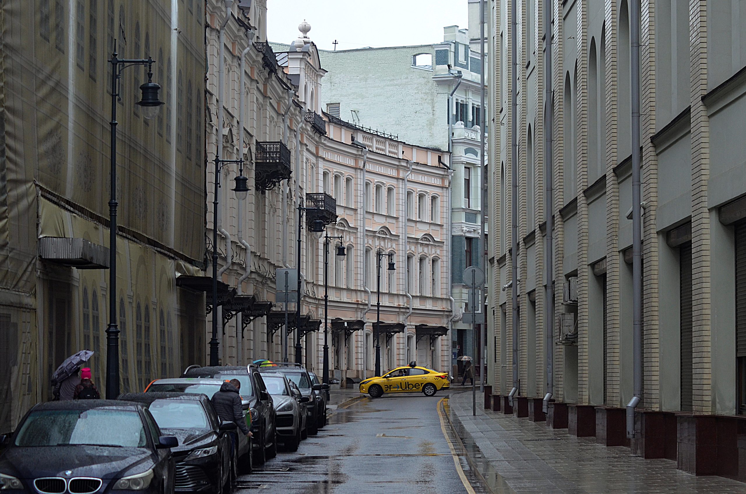 Бесплатные парковки будут функционировать в Москве во время ноябрьских праздников