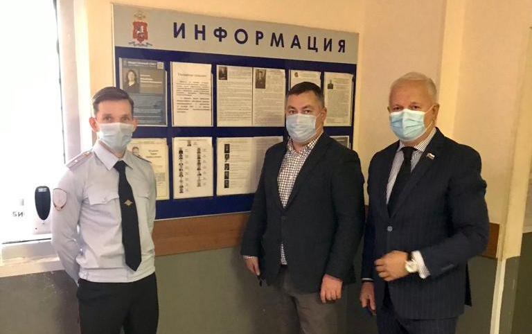 В Южном округе столицы общественники в рамках акции «Гражданский мониторинг» посетили отдел полиции