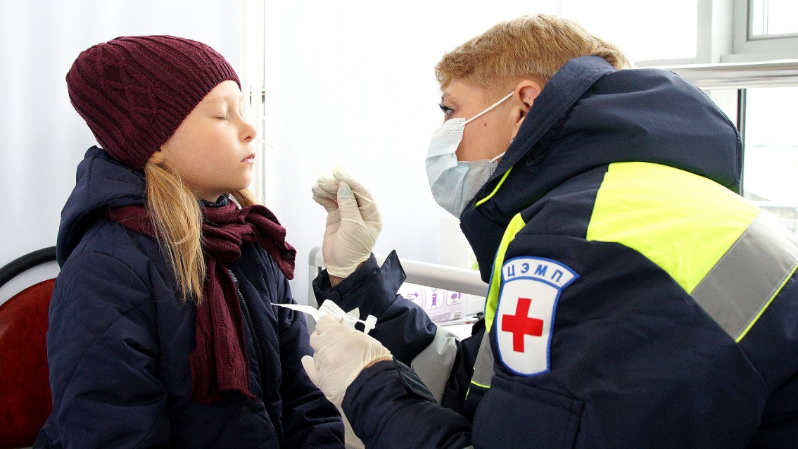 Московский суд признал законным экспресс-тестирование на коронавирус в школах