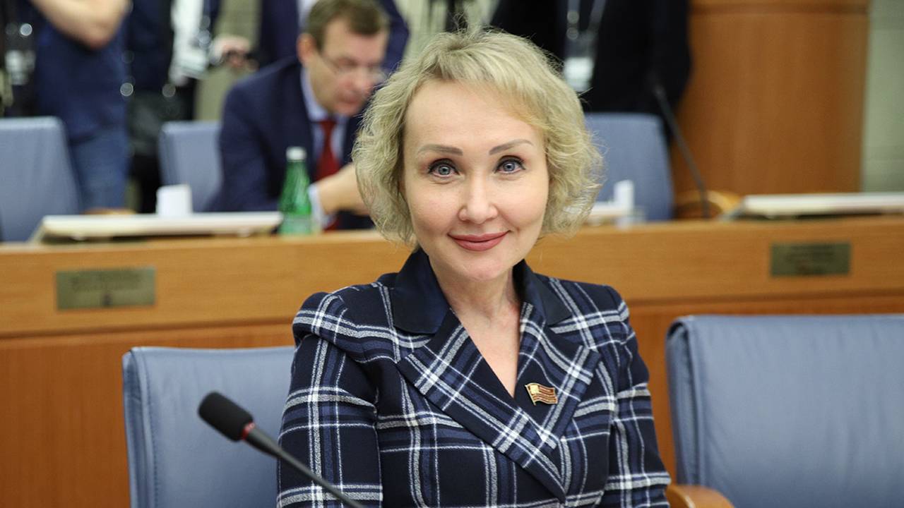 Депутат МГД Самышина рассказала о преимуществах перехода на электронные медкарты