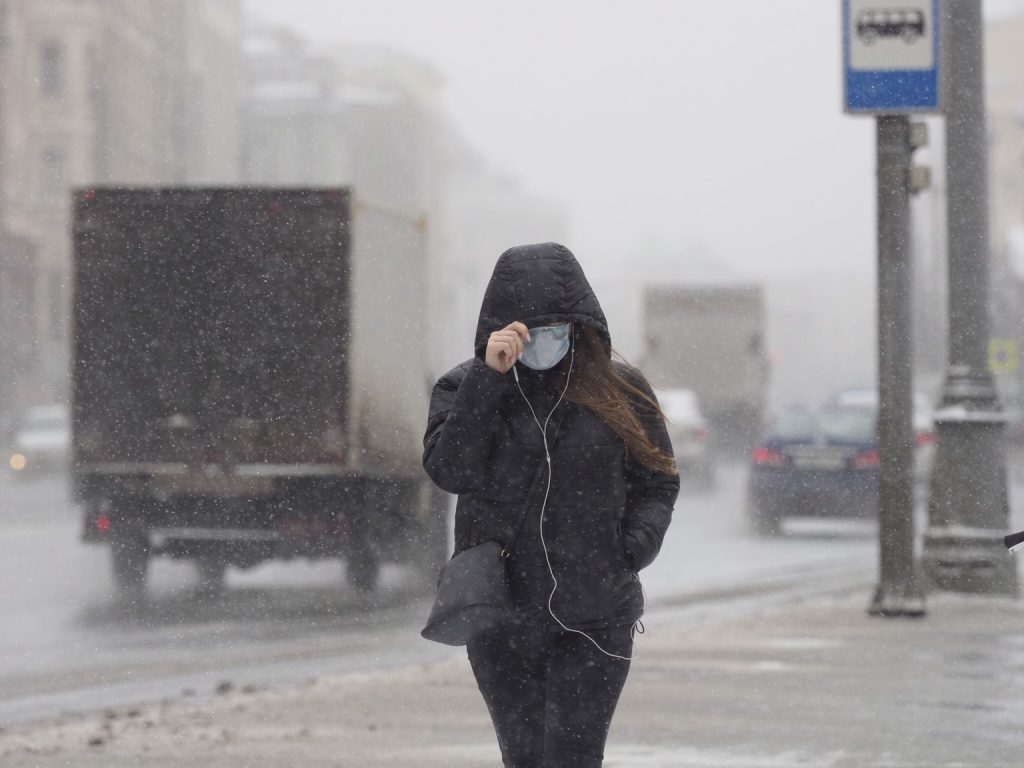Облачность и снегопад ожидают москвичей. Фото: архив