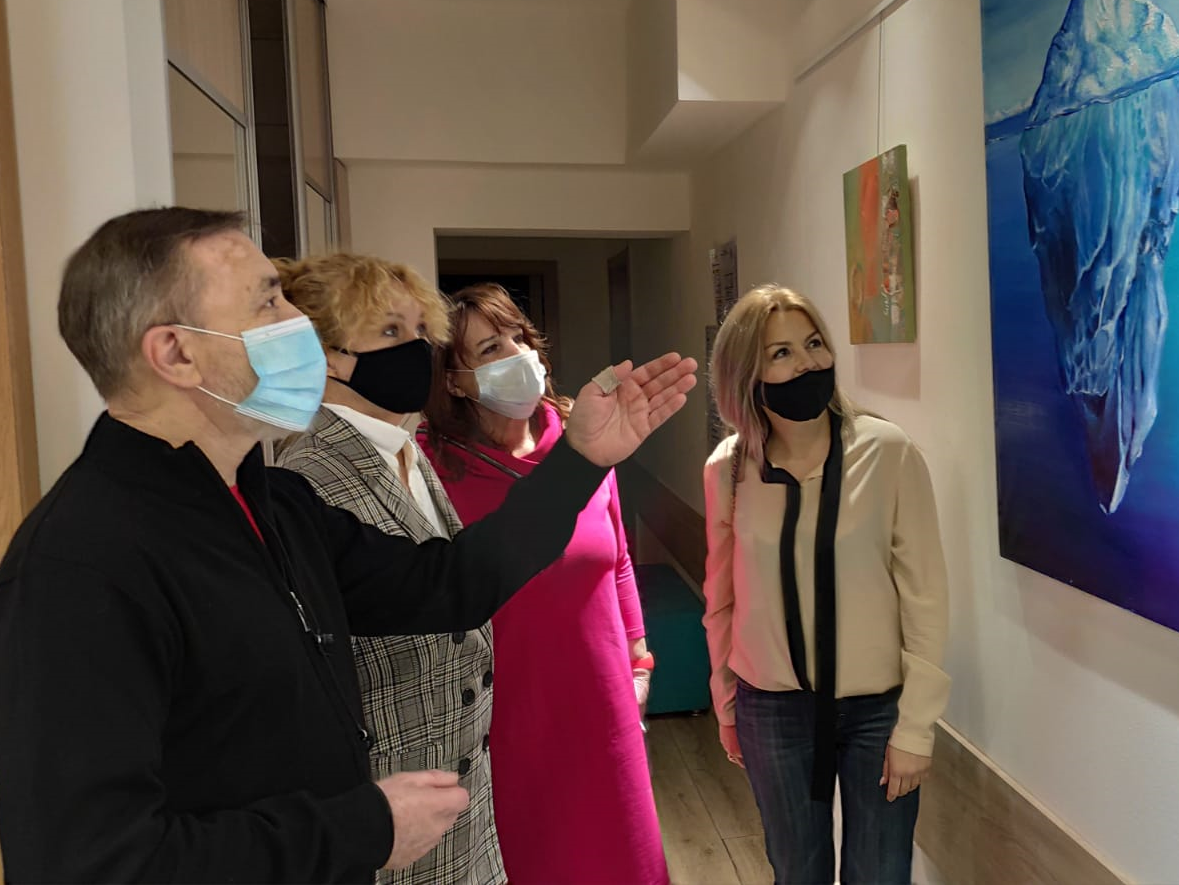 Экспозиция «Зимняя сказка» открылась в Коворкинг-центре некоммерческих организаций