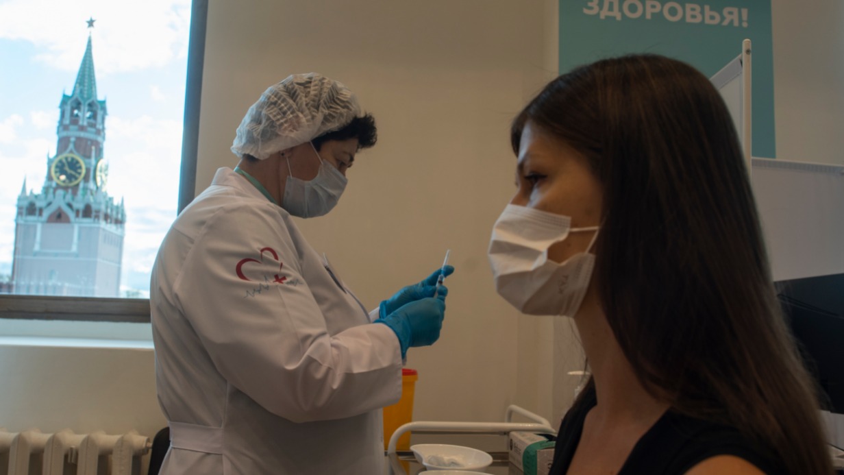Оперштаб: почти 20 000 россиян заболели коронавирусом за минувшие сутки