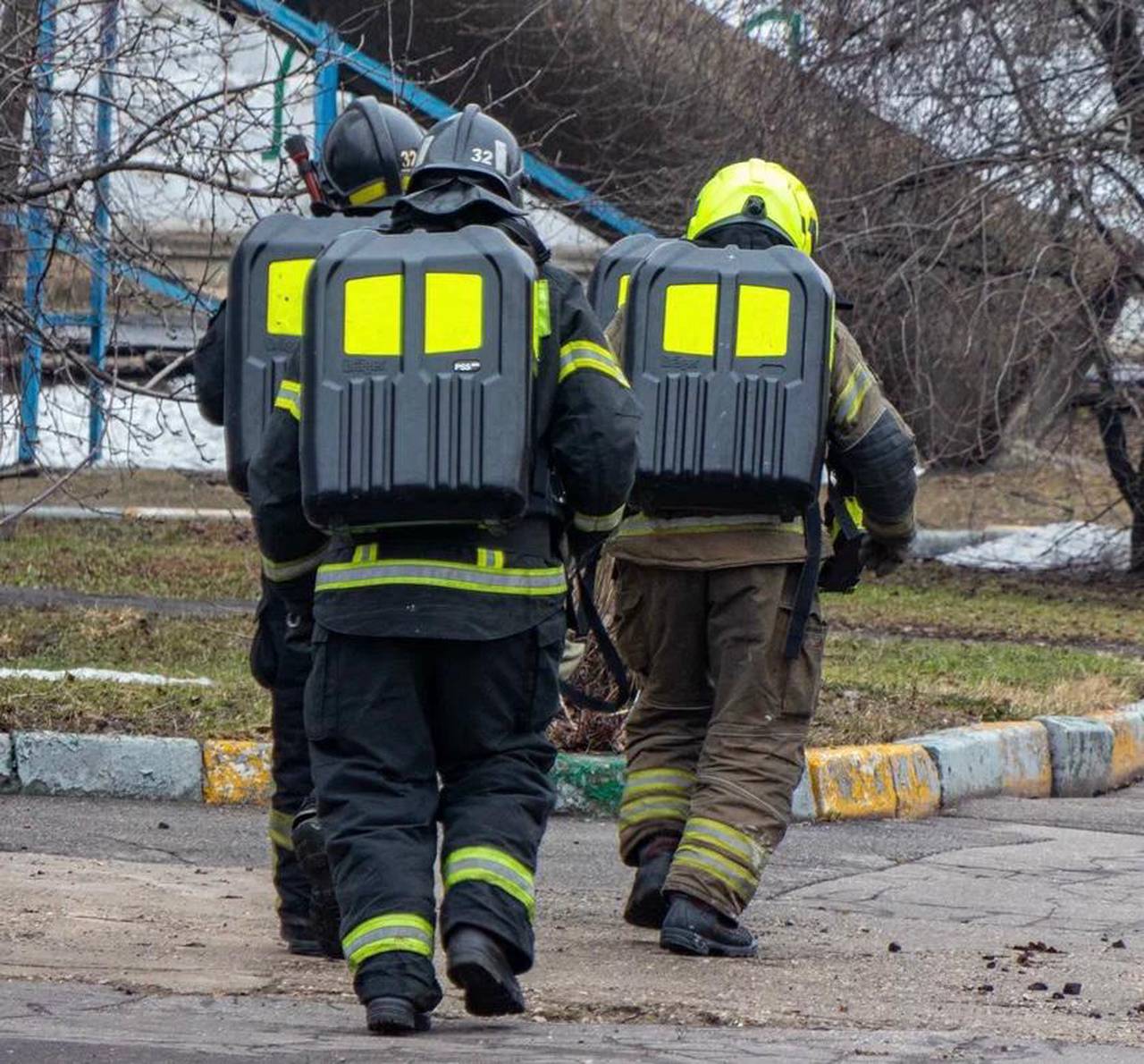 Тренировки в теплодымокамере раз в квартал проводят столичные пожарные
