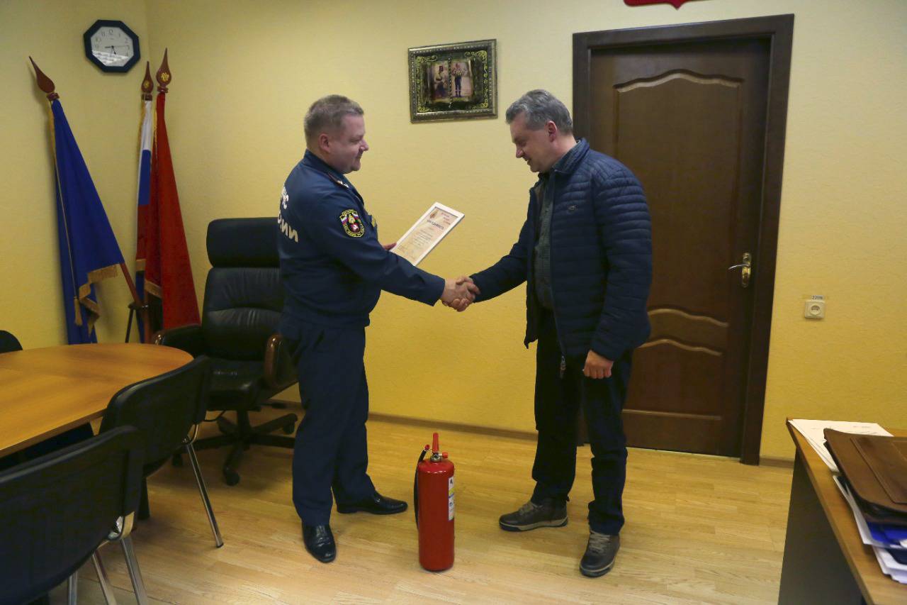 Москвич Вячеслава Кобзев спас от огня имущество соседей во время пожара