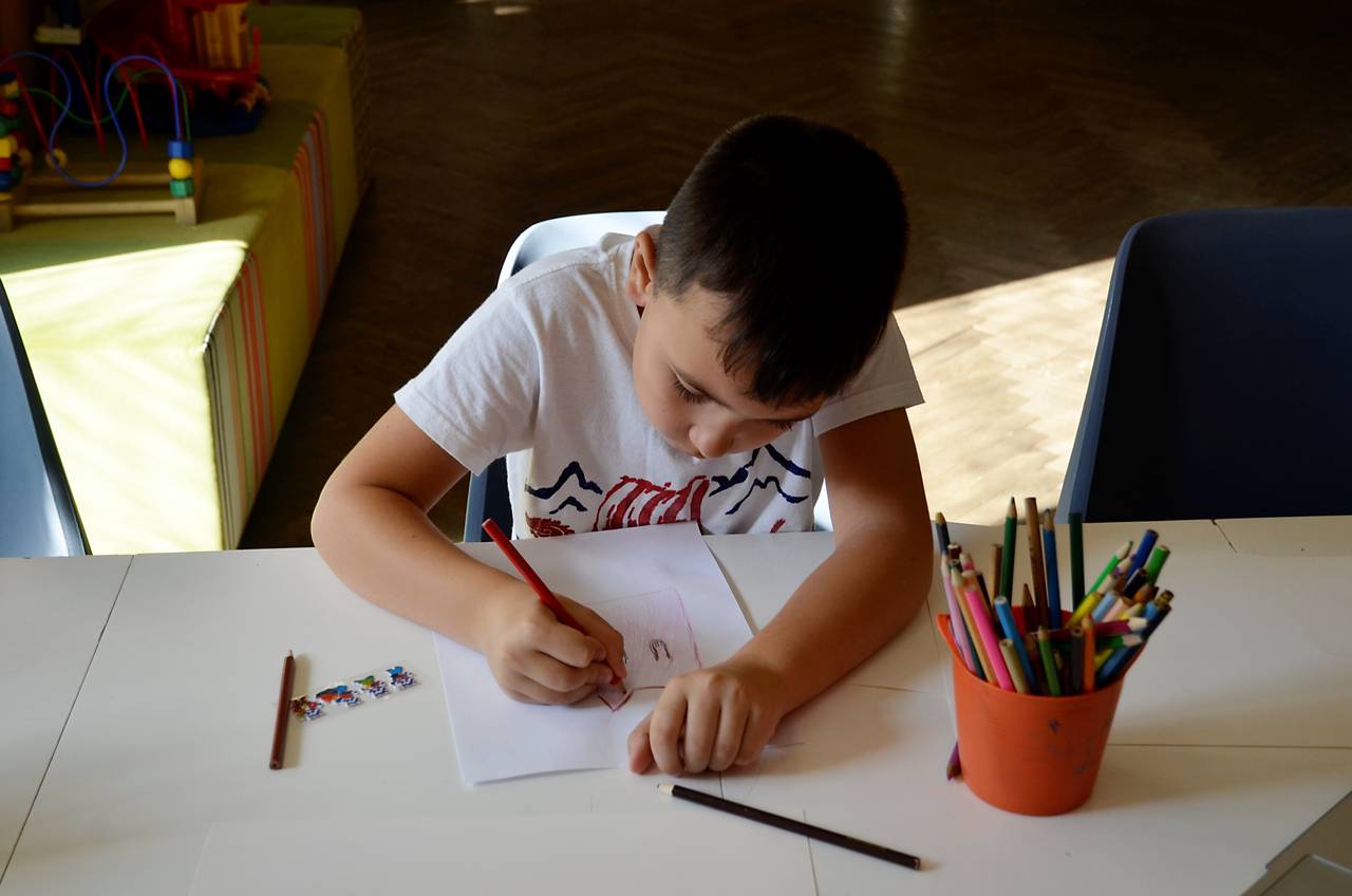 Юные жители столицы отправили более 3,5 тысячи работ на конкурс рисунков