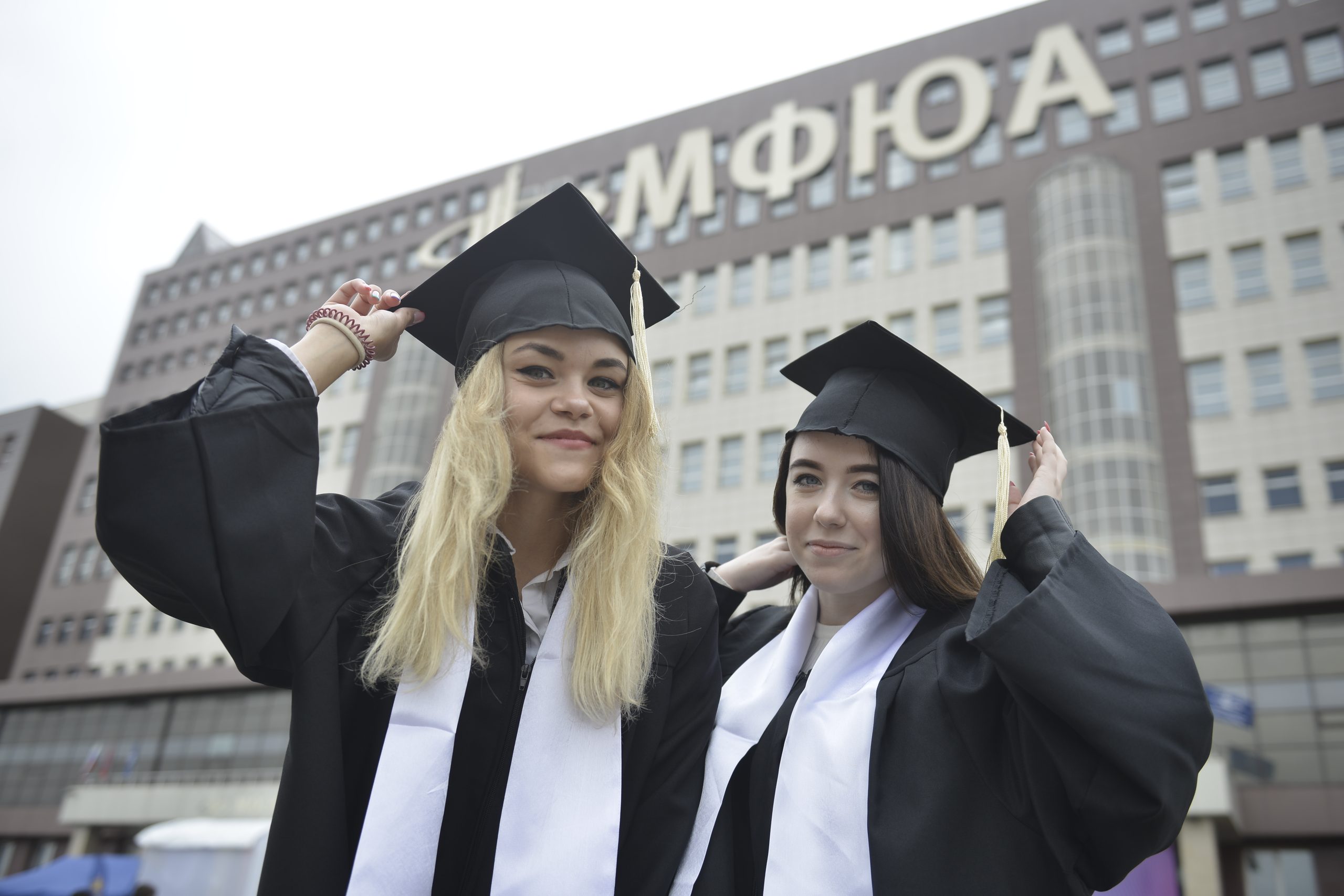Новый корпус построили для Московского финансового юридического университета