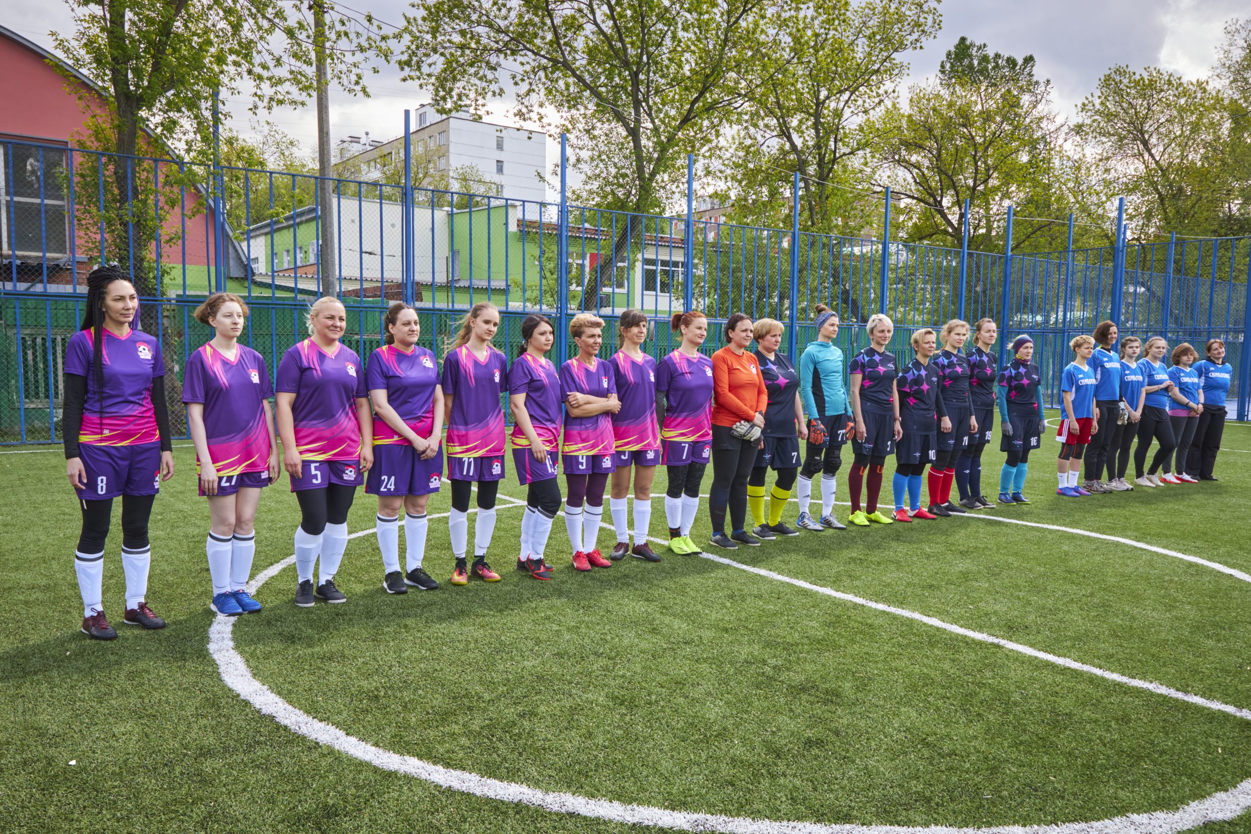 Турнир по мини-футболу среди женских команд провели в Нагатинском  Затоне