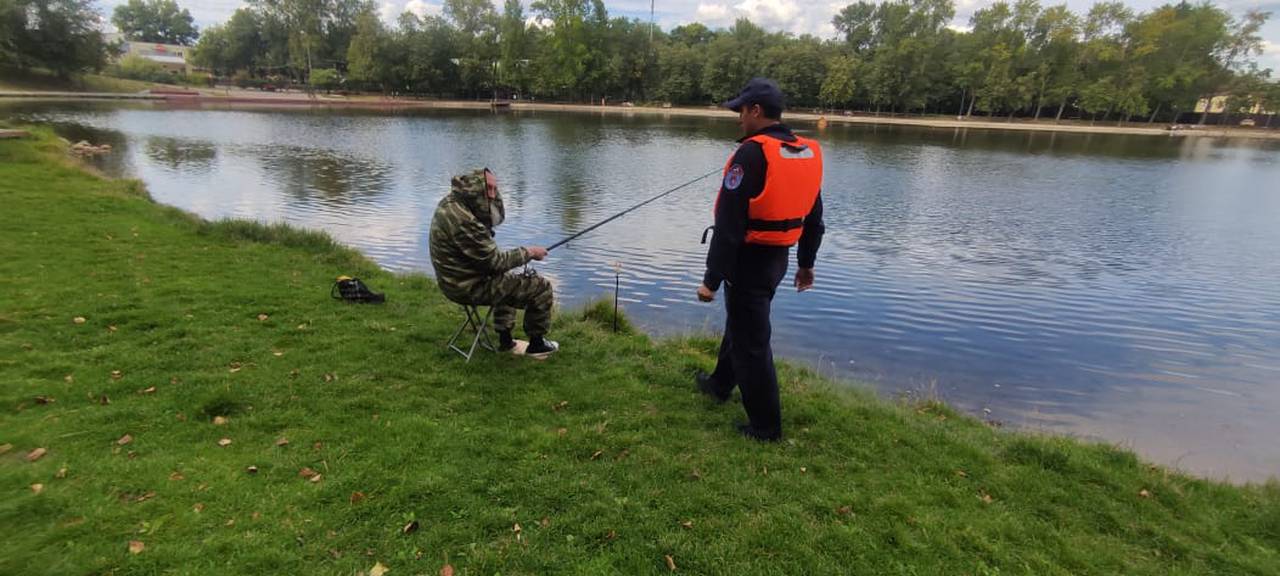 Cотрудники Департамента ГОЧСиПБ продолжают патрулирование водных акваторий