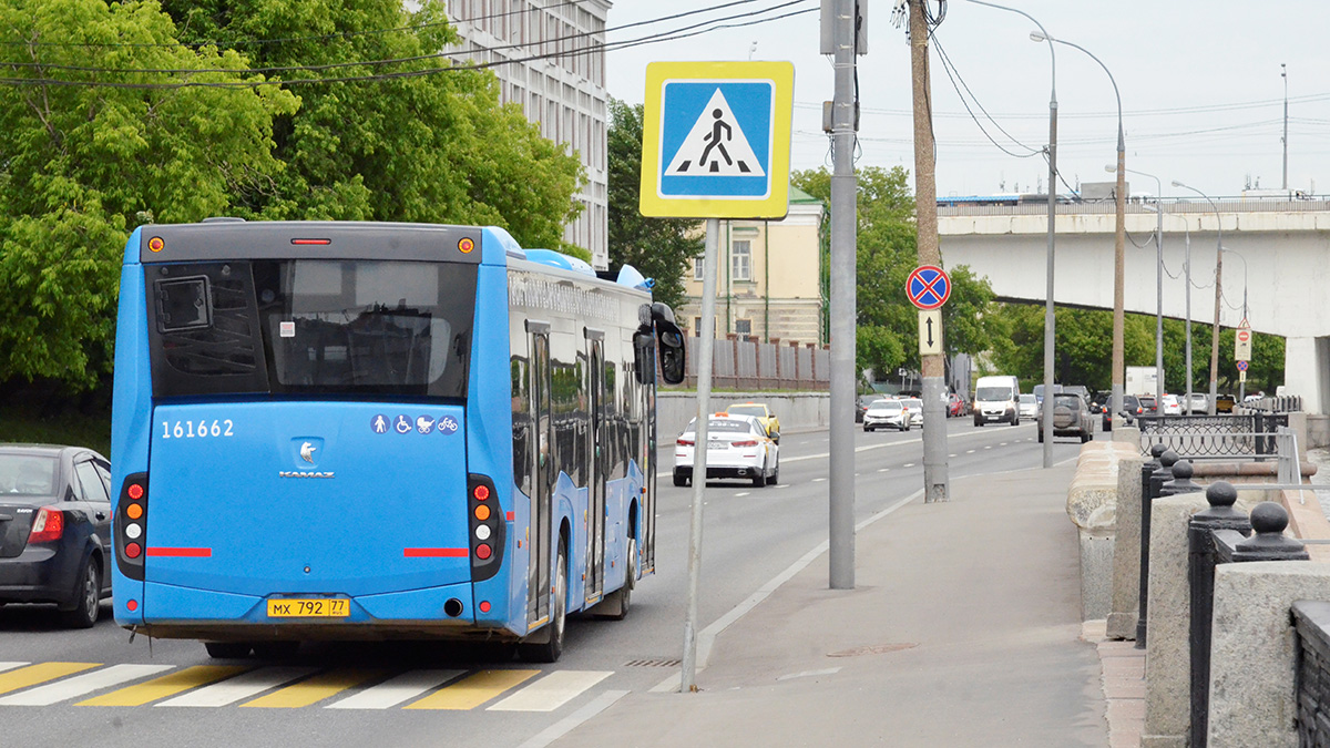 Новая автобусная остановка появилась в Москворечье-Сабурове