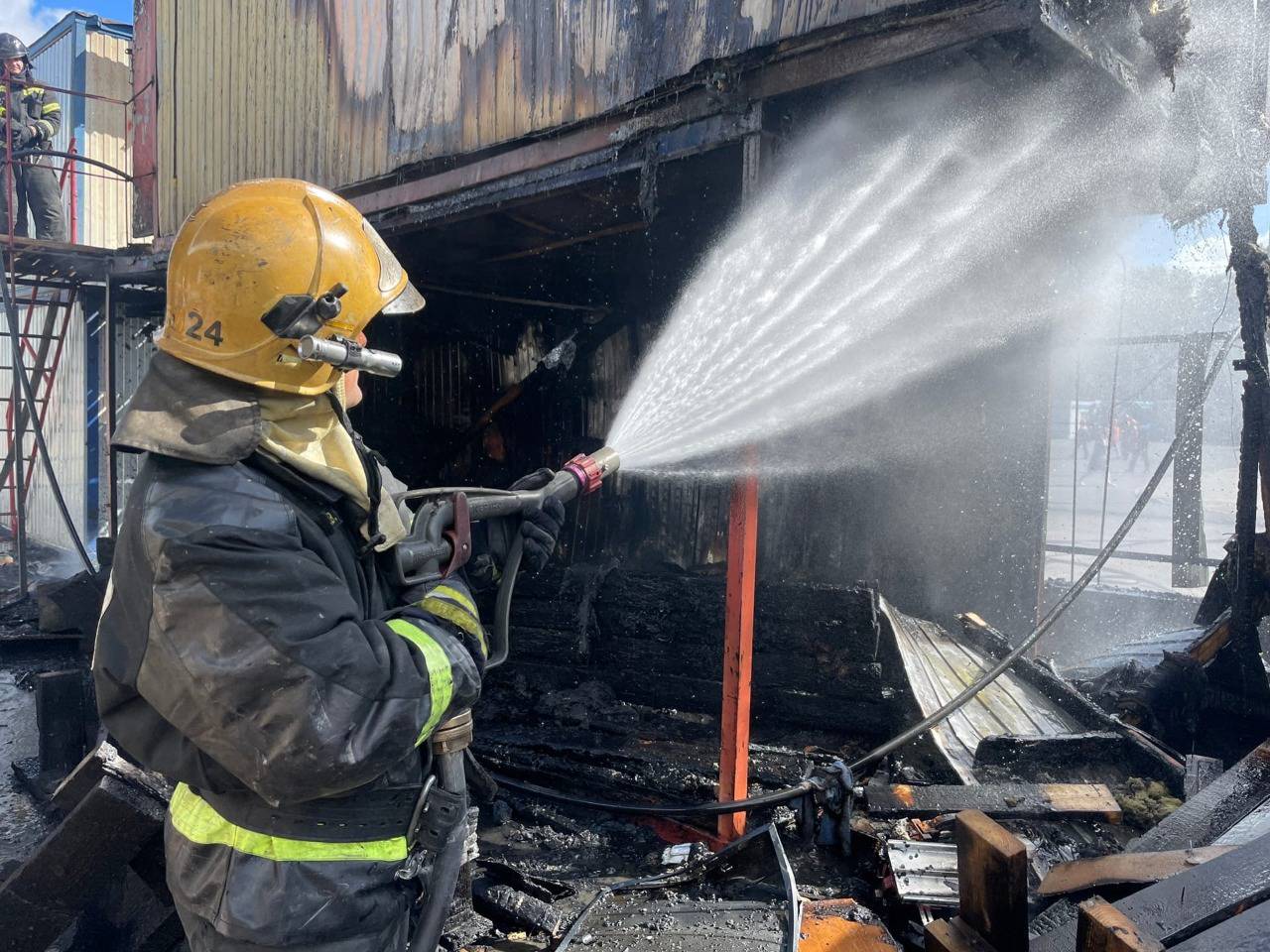 Пожарно-спасательные подразделения потушили пожар по адресу Каширское шоссе 26А