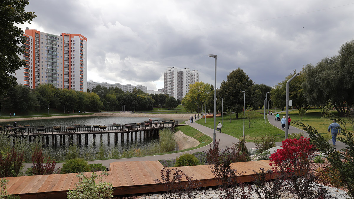 Реконструкция пруда. Аршиновский парк Царицыно. Аршиновский пруд Москва. Реконструкция прудов Новочеркасский бульвар. Захарьинские пруды Южное Бутово.