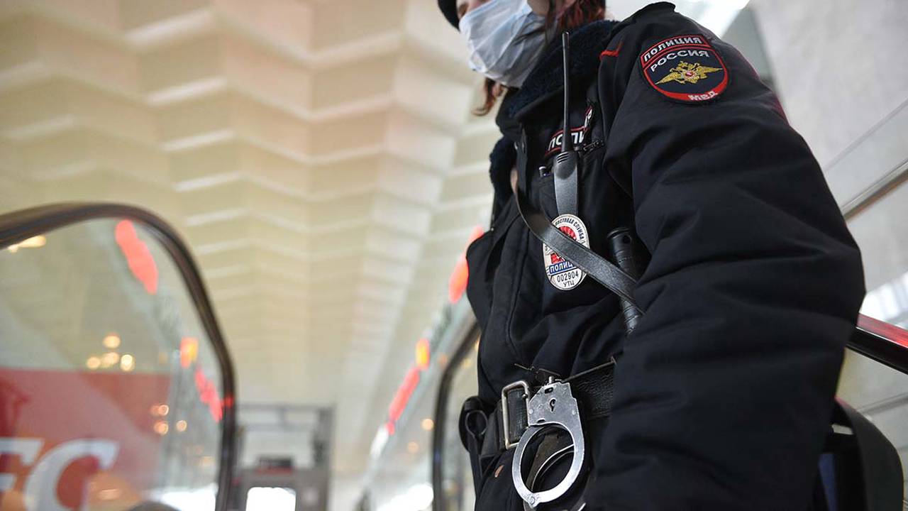 Полицейскими УВД юга столицы возбуждено уголовное дело по факту незаконного хранения оружия и боеприпасов