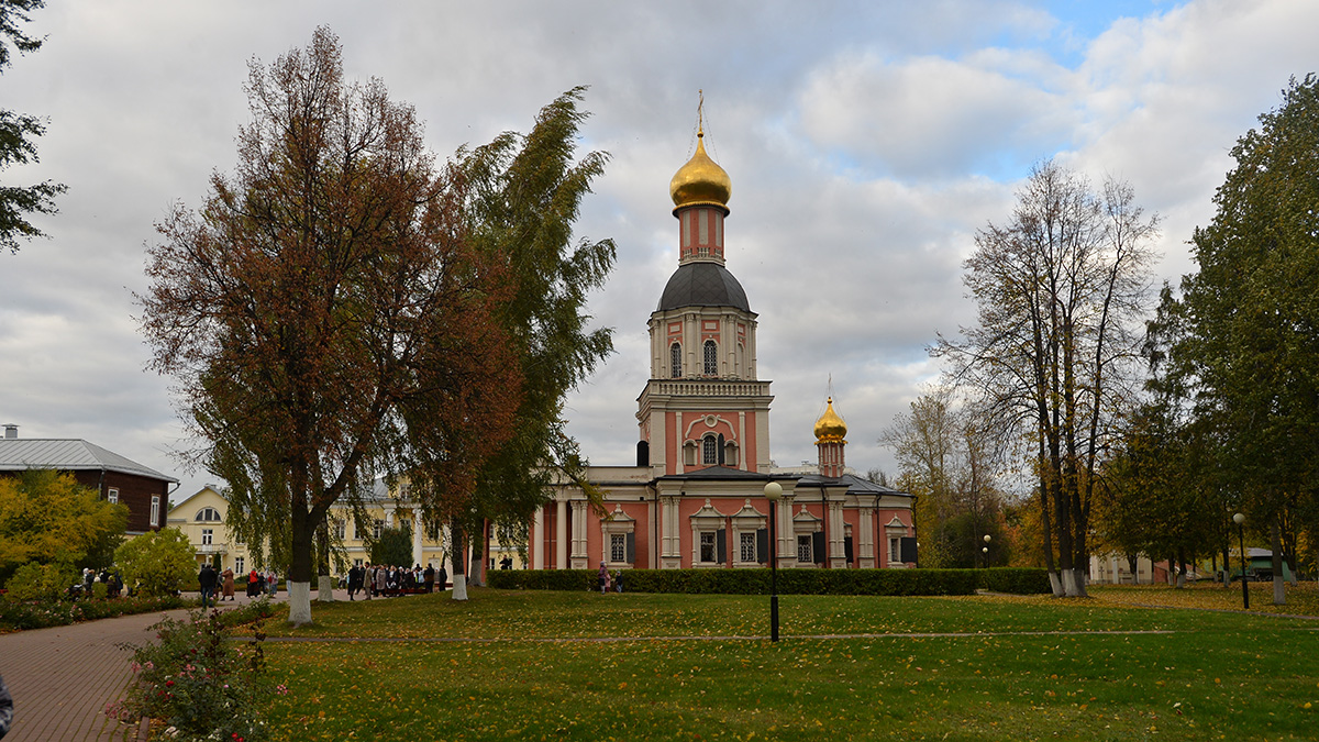 Специалисты ввели в эксплуатацию на юге Москвы 12 храмов