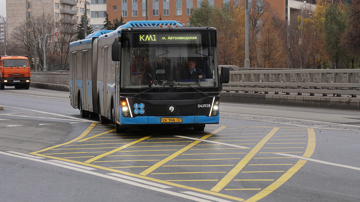 Автобусы КМ за первые выходные закрытия участка зеленой линии метро перевезли более 200 000 пассажиров