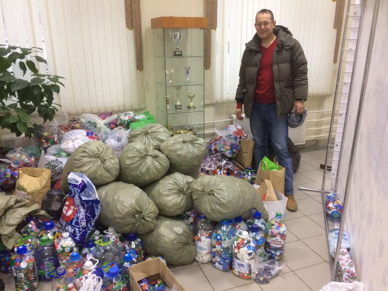 Более 400 килограммов крышек сдали на переработку жители Орехова-Борисова Южного