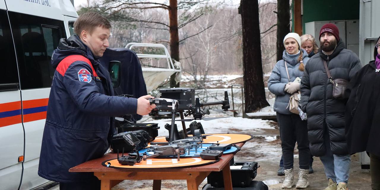 Участники проекта «PROлидерство» побывали в гостях у спасателей на воде