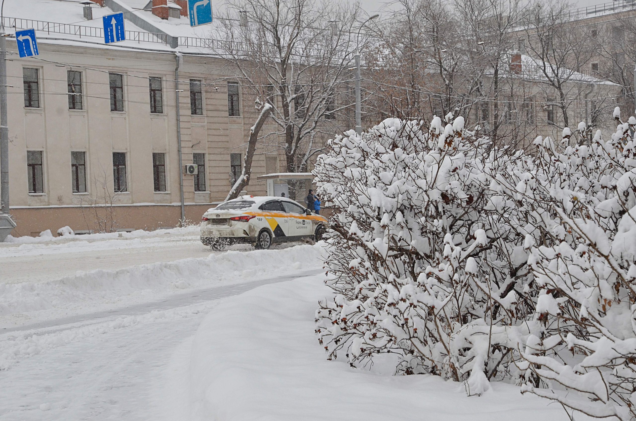 Снегопады ожидают жителей Москвы