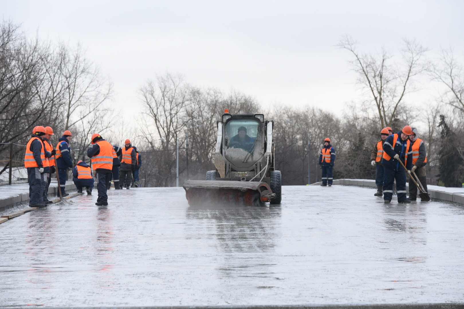 Синоптики предупредили жителей Москвы о гололедице в субботу