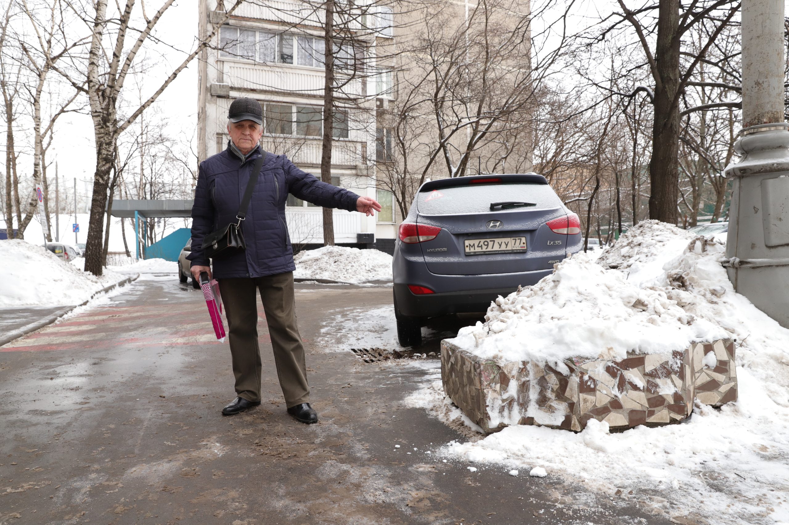 Каменный сторож снова на месте