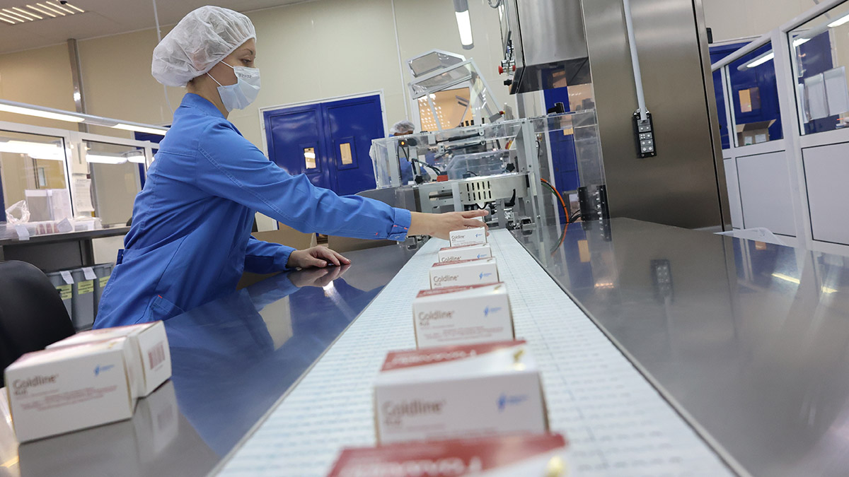 Предприятия по производству разных видов очков и лекарственных средств откроют на юге Москвы