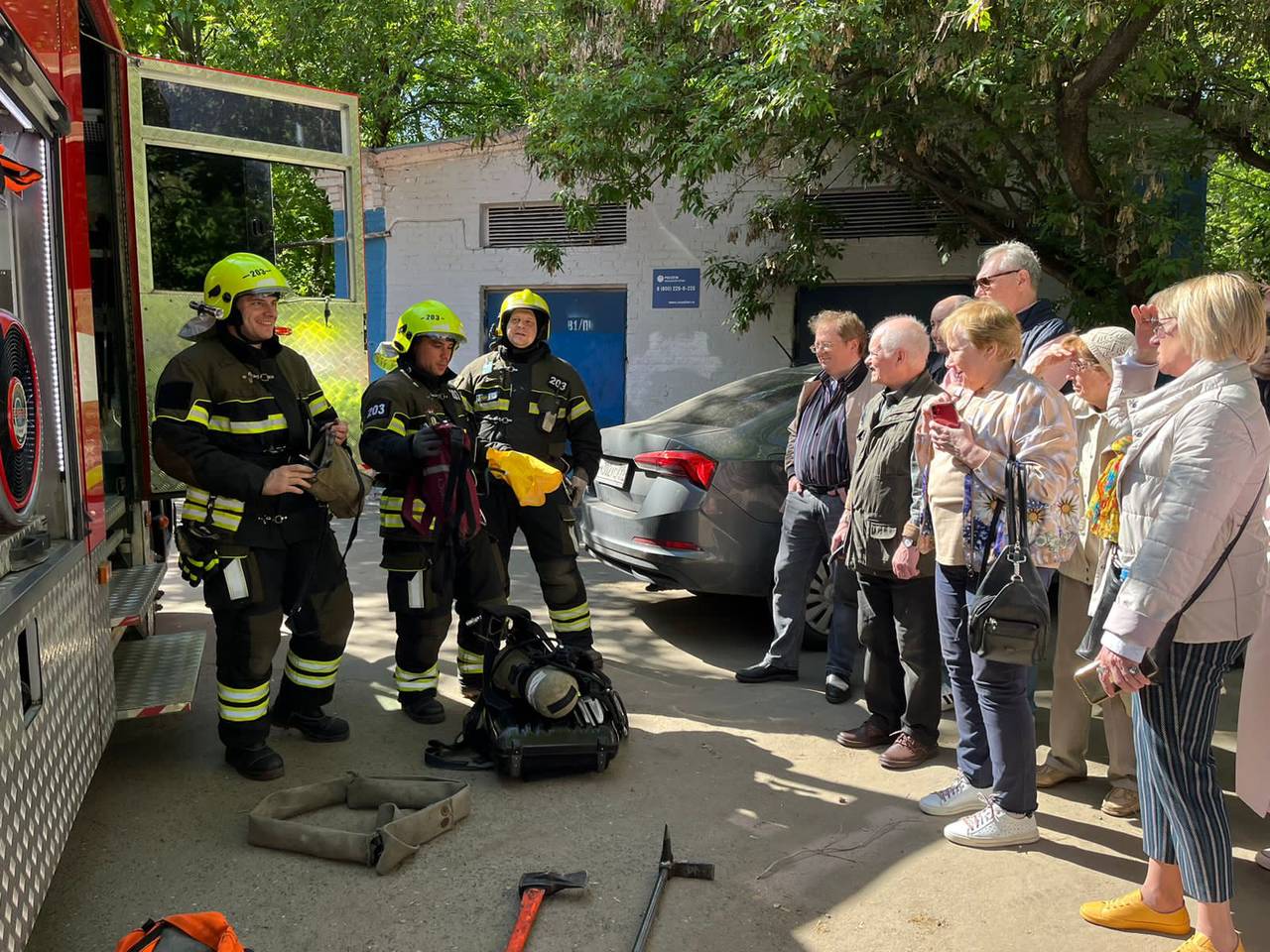 Пожарные провели беседы о пожарной безопасности