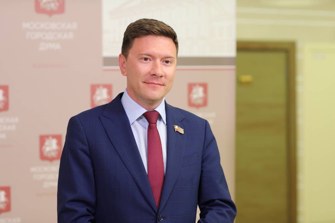 Депутат МГД Козлов: Обучение работников сферы ЖКХ современным технологиям — важная часть ее надежности